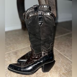 Donald J Pliner Vero Cuoio Tooled Suede+ Leather Cowboy Boot. Size 6. Black.